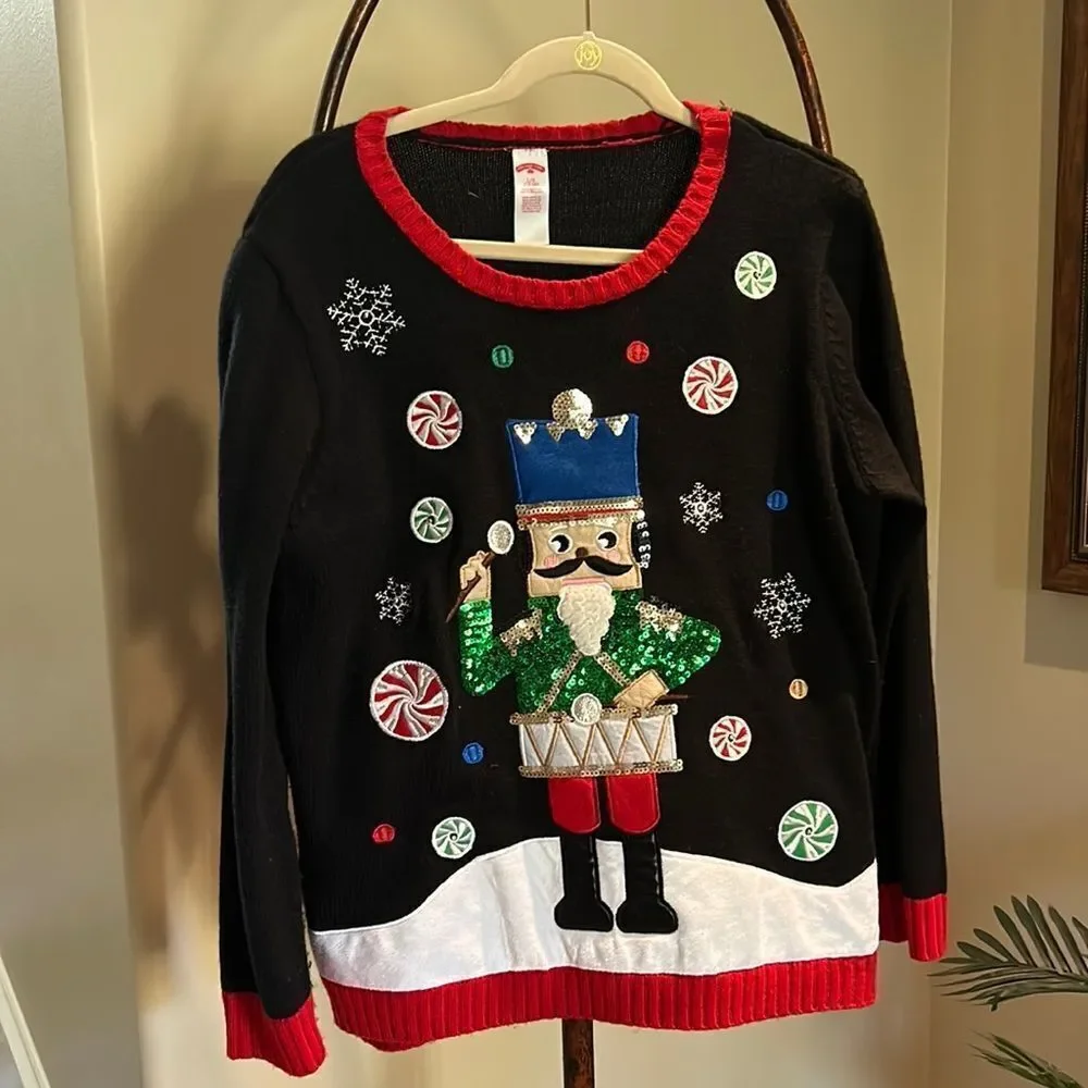 Nutcracker Christmas Sweater Large - Picture 1 of 9